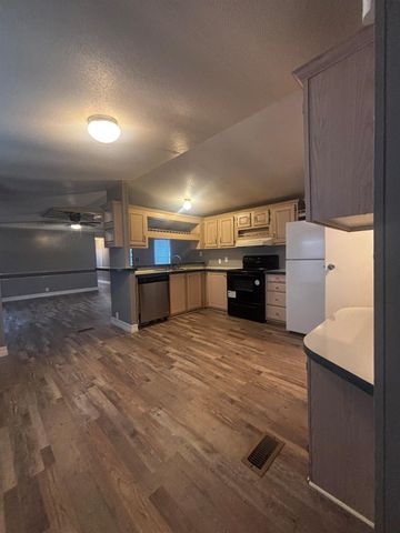 7684 S Sh 75 44, Huntsville, TX 77340
