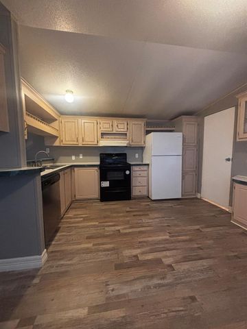 7684 S Sh 75 44, Huntsville, TX 77340