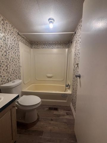 7684 S Sh 75 44, Huntsville, TX 77340