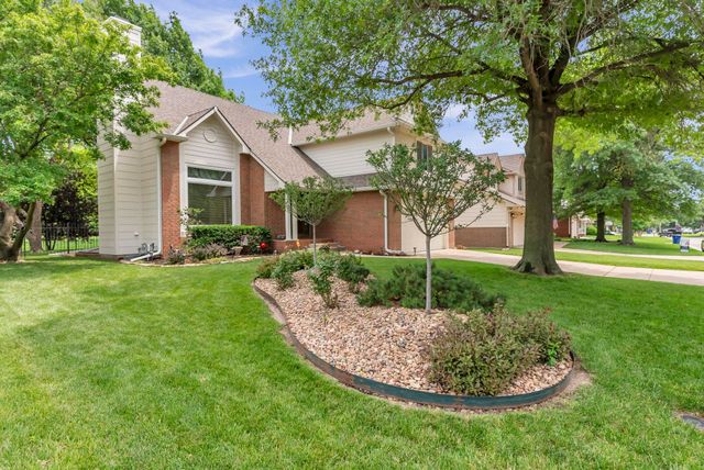 2408 N Stoneybrook St, Wichita, KS 67226