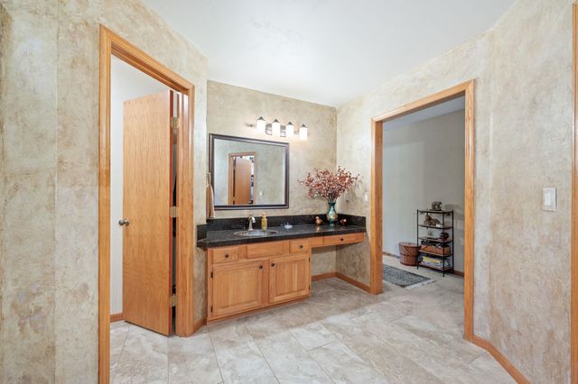 2408 N Stoneybrook St, Wichita, KS 67226