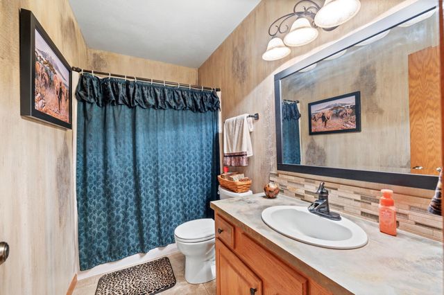 2408 N Stoneybrook St, Wichita, KS 67226