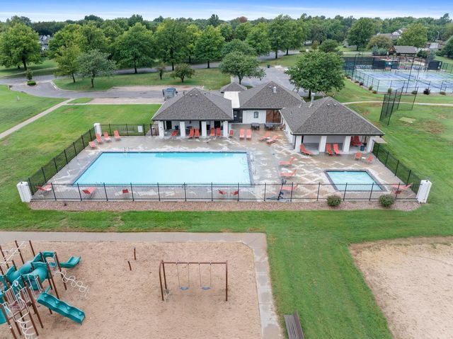 2408 N Stoneybrook St, Wichita, KS 67226