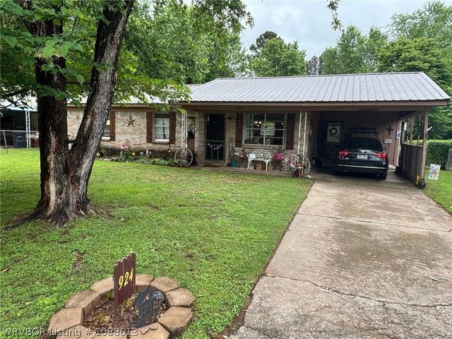 924 Chitwood Street, Alma, AR 72921