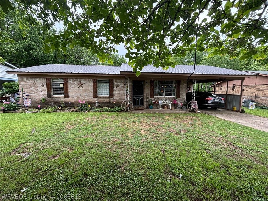 924 Chitwood Street, Alma, AR 72921