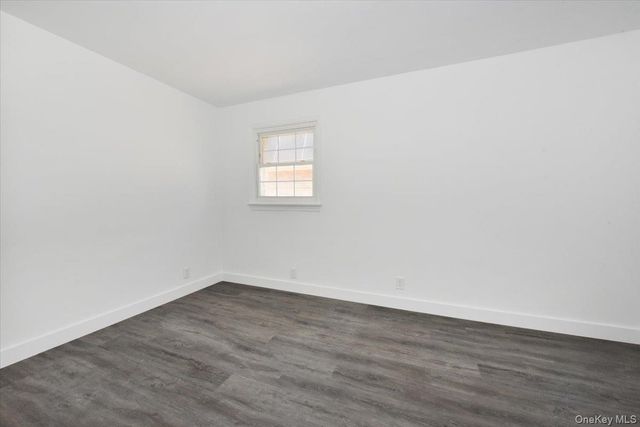 7627 175th Street, Fresh Meadows, NY 11366