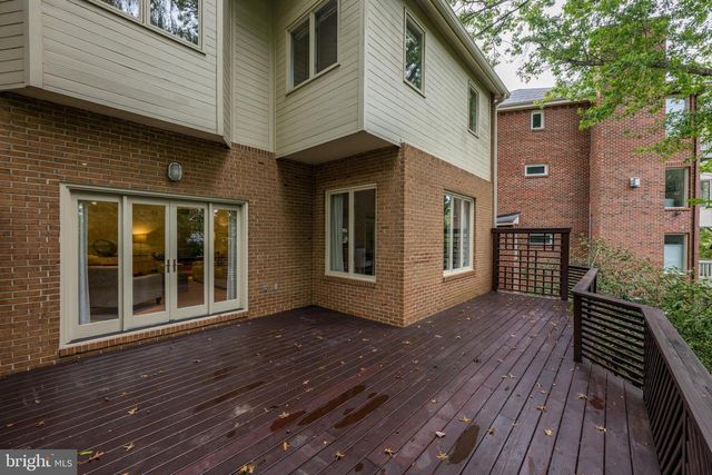 4667 KENMORE DR NW, Washington, DC 20007