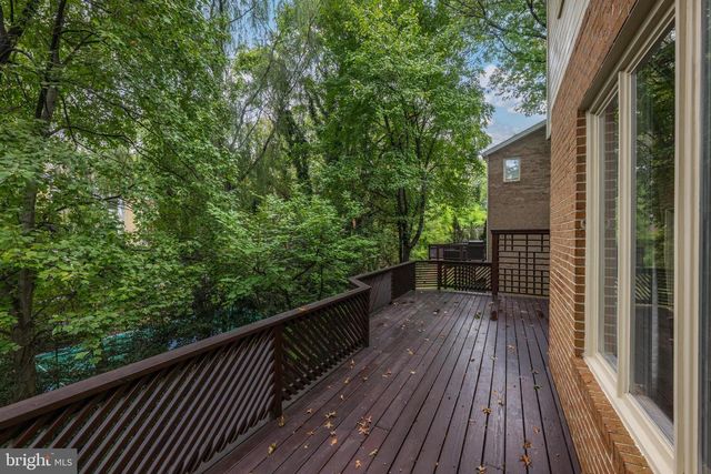 4667 KENMORE DR NW, Washington, DC 20007