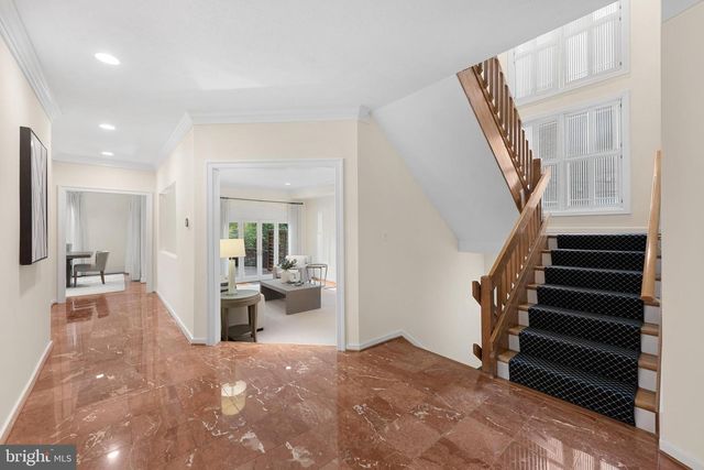 4667 KENMORE DR NW, Washington, DC 20007