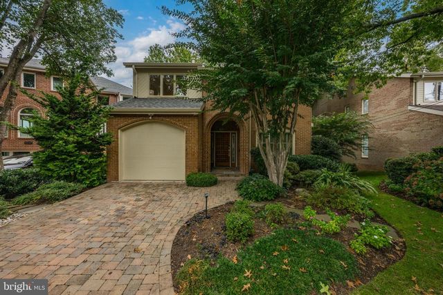 4667 KENMORE DR NW, Washington, DC 20007