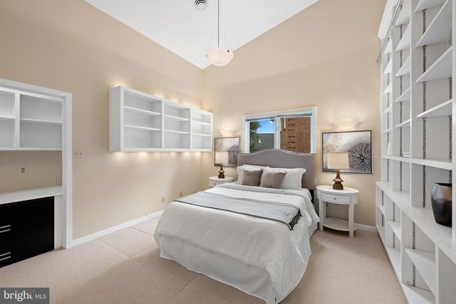 4667 KENMORE DR NW, Washington, DC 20007