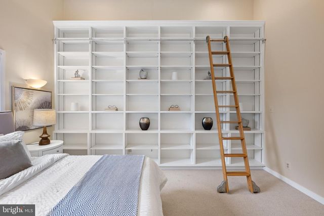 4667 KENMORE DR NW, Washington, DC 20007