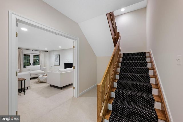 4667 KENMORE DR NW, Washington, DC 20007