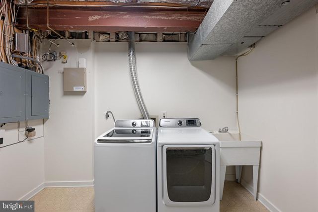 4667 KENMORE DR NW, Washington, DC 20007