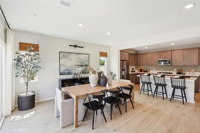 37141 Bush Sunflower Court, Wildomar, CA 92595