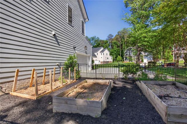 5660 Regal CT, Providence Forge, VA 23140