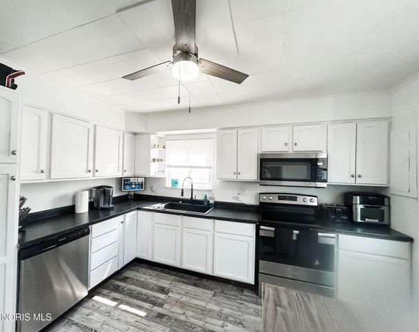 5427 Florita Drive, Toledo, OH 43615