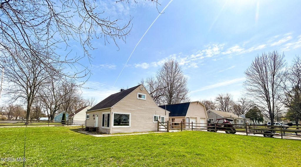 5427 Florita Drive, Toledo, OH 43615