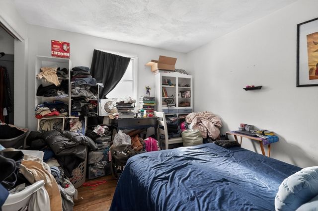 31 Brookwood Dr, Westport, MA 02790