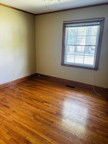 3026 Dilton Mankin Rd, Murfreesboro, TN 37127