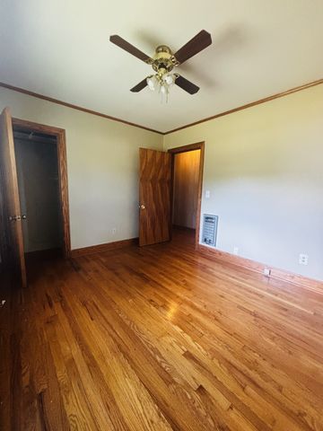 3026 Dilton Mankin Rd, Murfreesboro, TN 37127