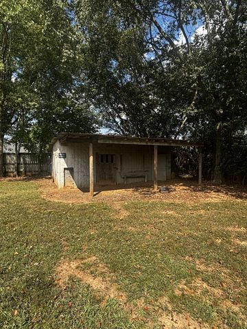 3026 Dilton Mankin Rd, Murfreesboro, TN 37127
