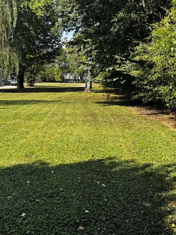 3026 Dilton Mankin Rd, Murfreesboro, TN 37127