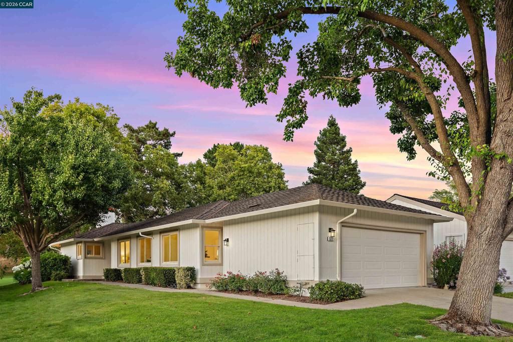 Image 1 of property listing at 522 Cambrian Way, Danville, CA 94526