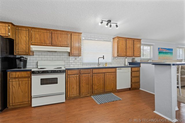 304 Centennial, Sulphur, OK 73086