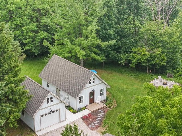 W5834 Mariner Hills COURT, Elkhorn, WI 53121