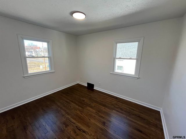 5307 N 42nd Street, Omaha, NE 68111