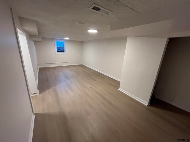 5307 N 42nd Street, Omaha, NE 68111