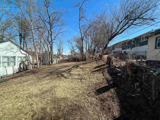 5307 N 42nd Street, Omaha, NE 68111