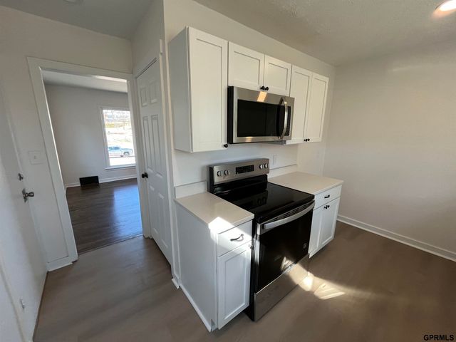 5307 N 42nd Street, Omaha, NE 68111