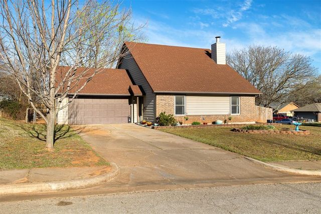 1310 Silver Maple Lane, Noble, OK 73068