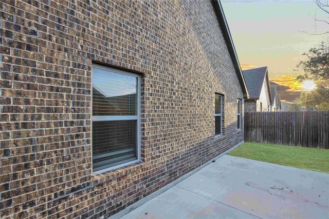 122 Redding Lane, Red Oak, TX 75154