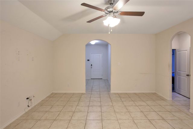 122 Redding Lane, Red Oak, TX 75154