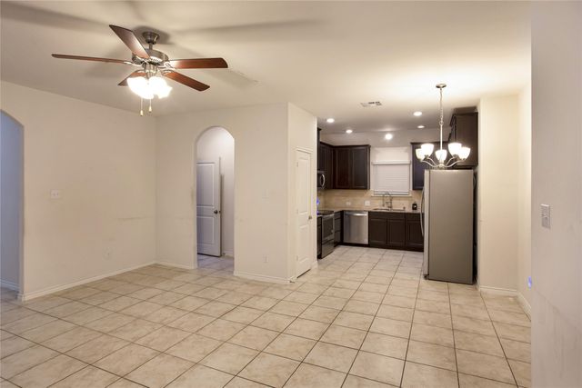 122 Redding Lane, Red Oak, TX 75154