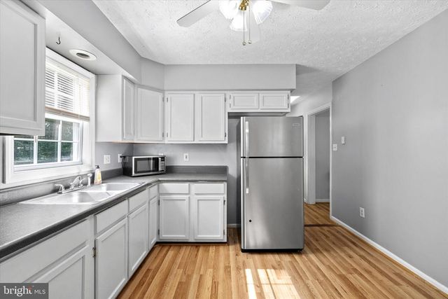 252 EVERGREEN RD, Louisa, VA 23093
