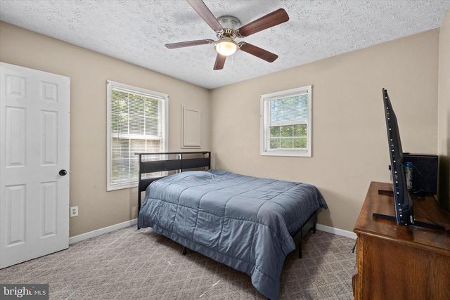 252 EVERGREEN RD, Louisa, VA 23093