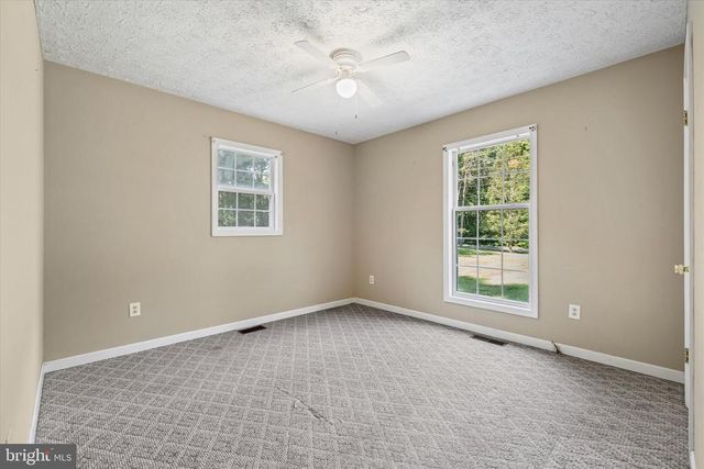 252 EVERGREEN RD, Louisa, VA 23093