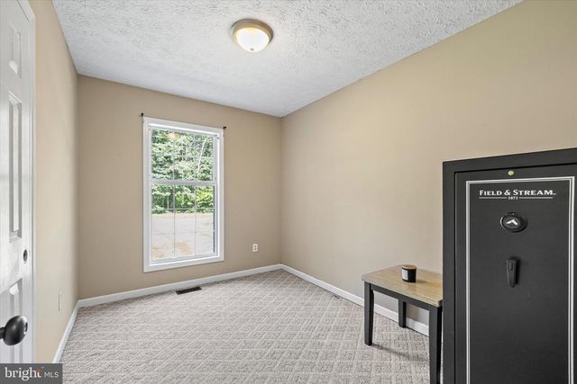 252 EVERGREEN RD, Louisa, VA 23093