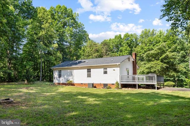 252 EVERGREEN RD, Louisa, VA 23093