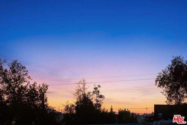 214 W Poppyfields Drive, Altadena, CA 91001