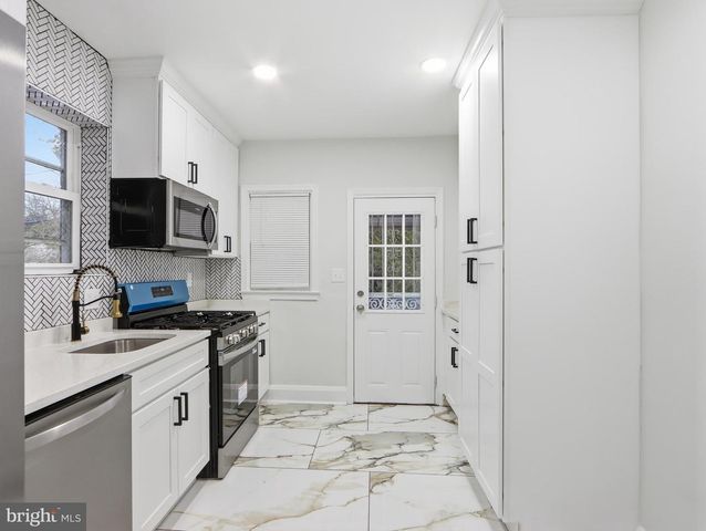 5607 READY AVE, Baltimore, MD 21212