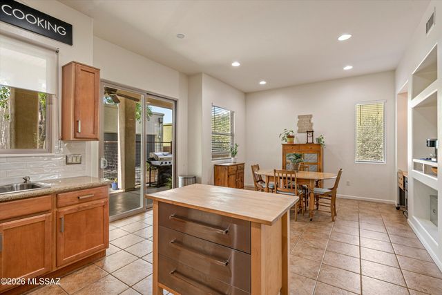 5428 S Thunder Sky Way, Tucson, AZ 85747