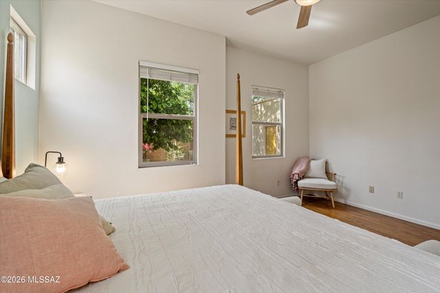 5428 S Thunder Sky Way, Tucson, AZ 85747