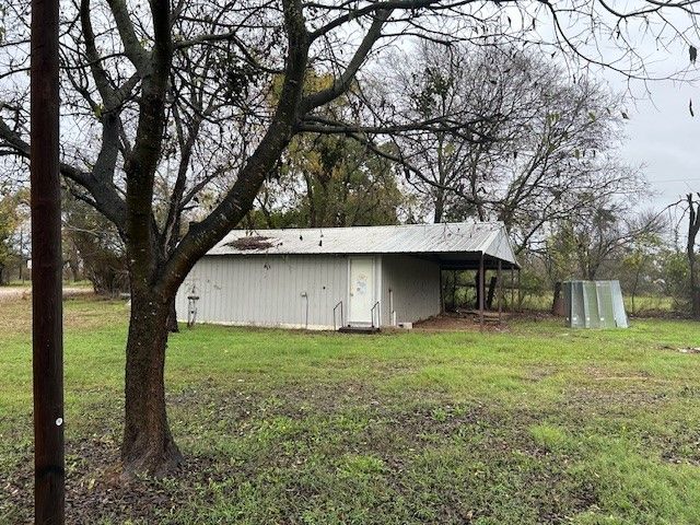 6870 Briar Road, Azle, TX 76020