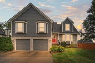 1007 NW Long Drive, Grain Valley, MO 64029