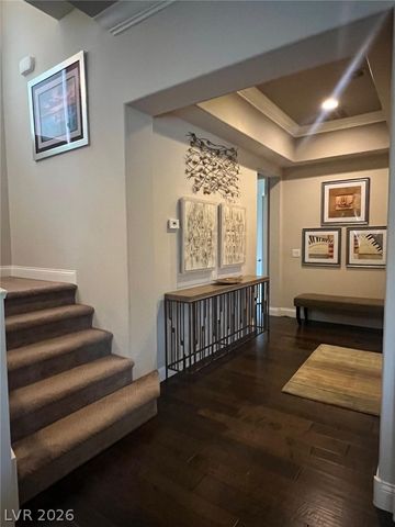 358 Calabria Ridge Street, Las Vegas, NV 89138